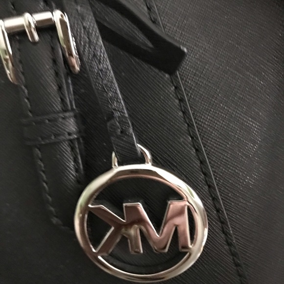 🔥🔥🔥Michael Kors Crossbody Handbag🔥🔥🔥 - Picture 5 of 10